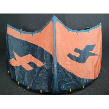 Używany Latawiec kitesurfingowy F-ONE Bandit S2 Papaya 8 m Kod produktu K27