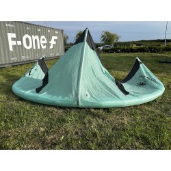 Używany Latawiec kitesurfingowy F-ONE Breeze V4 Miętowy 13m