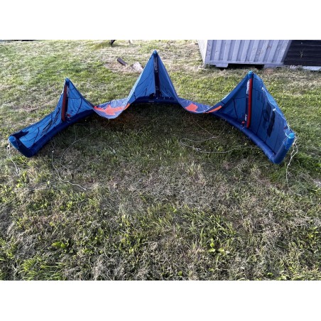 Używany Latawiec kitesurfingowy F-ONE Bandit S3 Granatowy 8m2 kod produktu K48