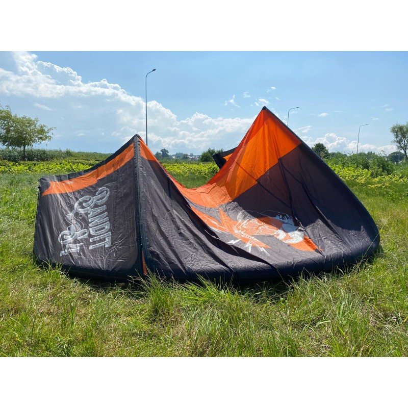 Używany Latawiec kitesurfingowy F-ONE Bandit S4 9m Czarny K23