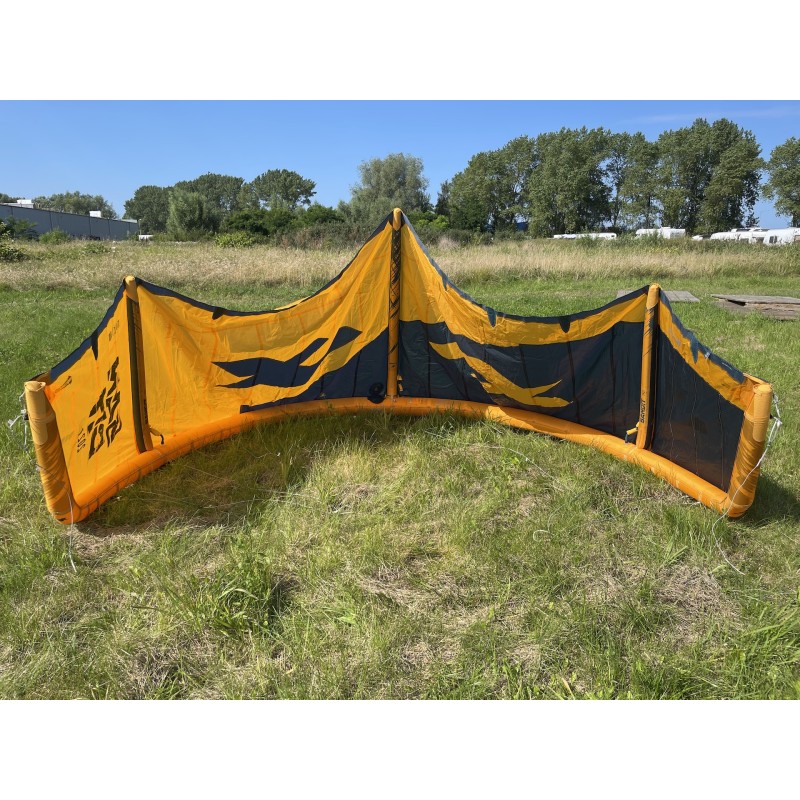Używany Latawiec kitesurfingowy F-ONE Bandit 2021 7m Pomarańczowy G-PP1