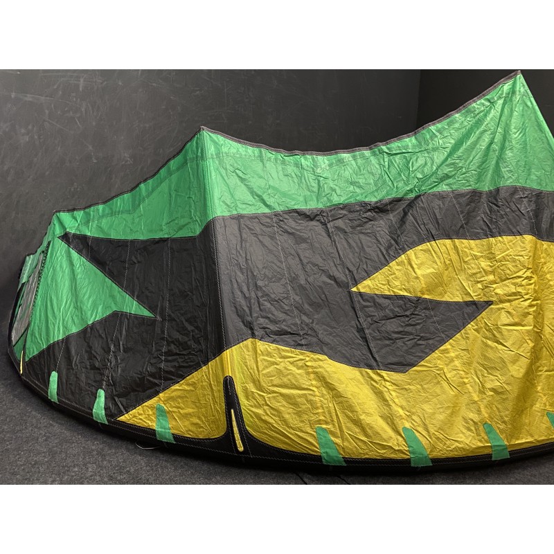 G-ML3 Używany latawiec F-One Furtive 10 m Zielony