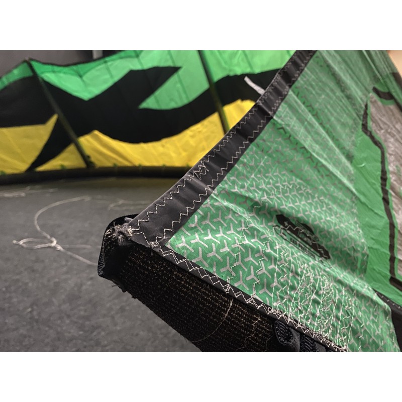 G-ML3 Używany latawiec F-One Furtive 10 m Zielony