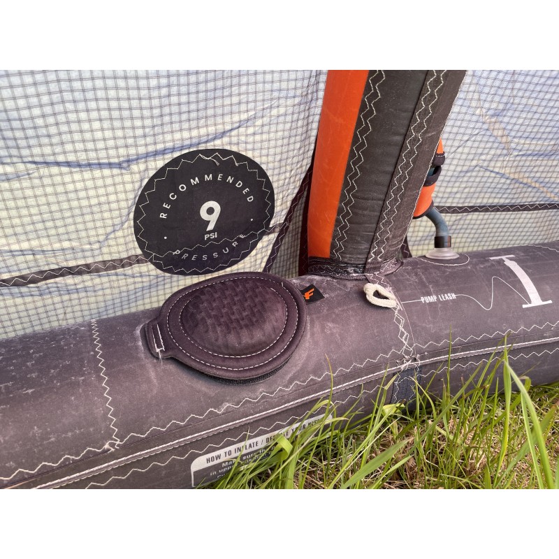 Używany Latawiec kitesurfingowy F-ONE Bandit S4 9m Czarny G-RN3