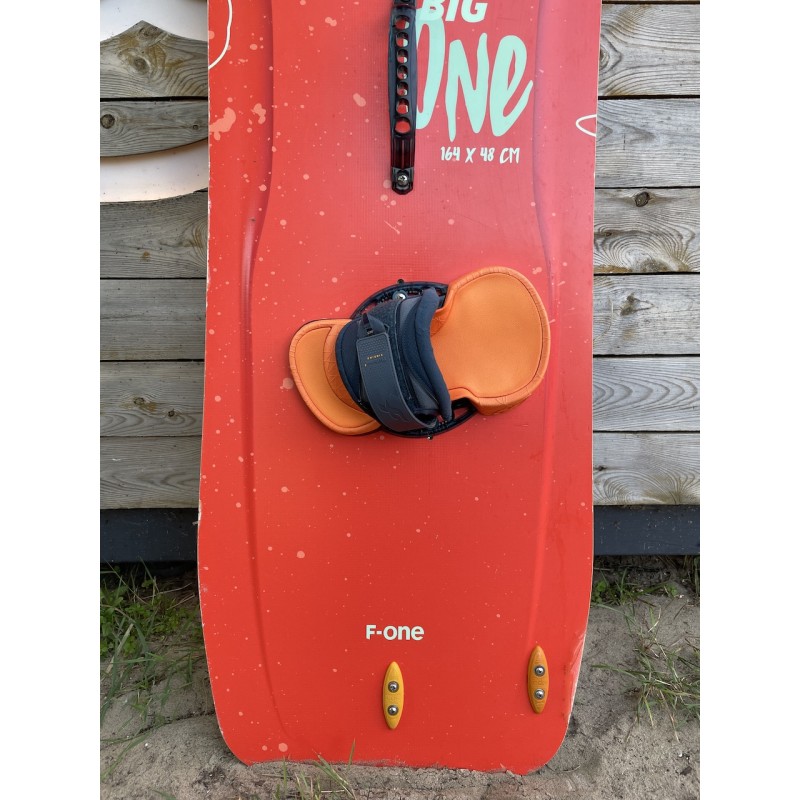 Używana Duża deska do kitesurfingu F-ONE Big One 164 cm Czerwona 2024