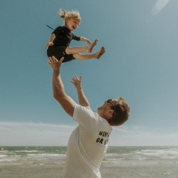 Dziecięca krótka pianka neoprenowa MANERA Todler BZ 1.5 mm Czarna 22261-2100