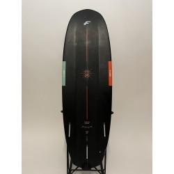 Używana deska strapless F-ONE Magnet Carbon 2023 Czarna 4'11