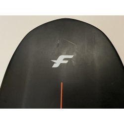 Używana deska strapless F-ONE Magnet Carbon 2023 Czarna 4'11