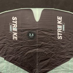 Używane skrzydło wing F-ONE Strike V3 2.5 m2 Czarne