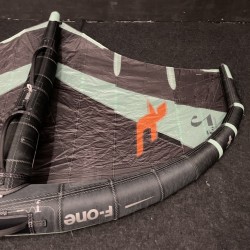 Używane skrzydło wing F-ONE Strike V3 2.5 m2 Czarne