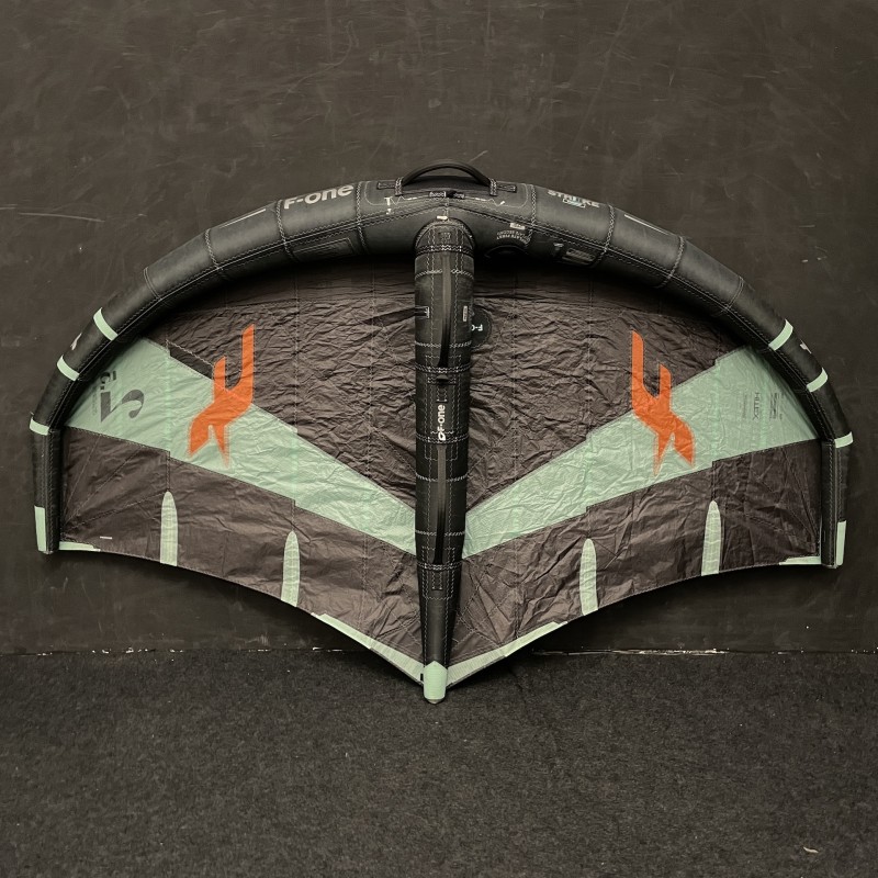 Używane skrzydło wing F-ONE Strike V3 2.5 m2 Czarne