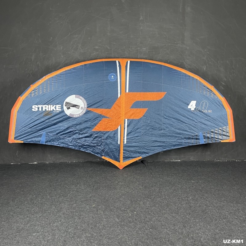 Używane skrzydło wing F-ONE Strike V2 4.0 m2 Granatowe