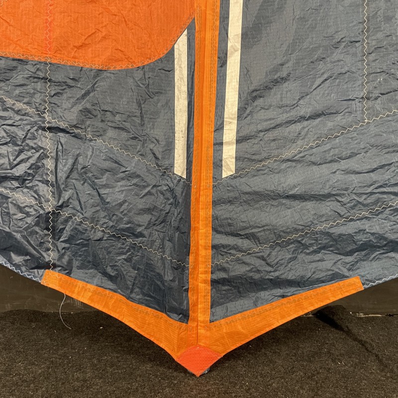 Używane skrzydło wing F-ONE Strike V2 4.0 m2 Granatowe