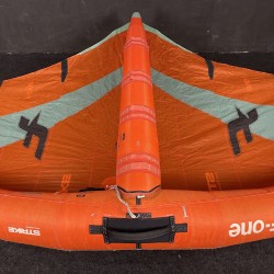 Używane Skrzydło wingfoil F-ONE Strike V4 4.0 m2 Pomarańczowe