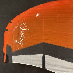 UŻYWANE SKRZYDŁO WINGFOIL F-ONE SWING V5 5.0 m2 CZERWONE