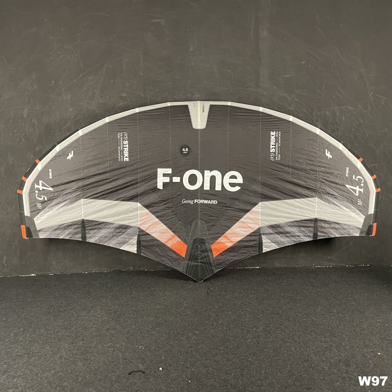 UŻYWANE SKRZYDŁO WINGFOIL F-ONE STRIKE V5 4.5 M2 CZARNE