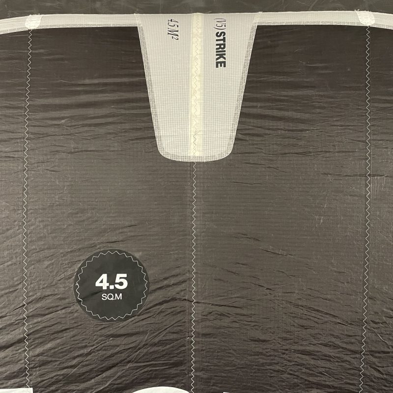 UŻYWANE SKRZYDŁO WINGFOIL F-ONE STRIKE V5 4.5 M2 CZARNE