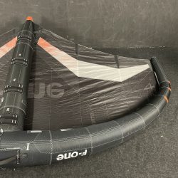 UŻYWANE SKRZYDŁO WINGFOIL F-ONE STRIKE V5 4.5 M2 CZARNE
