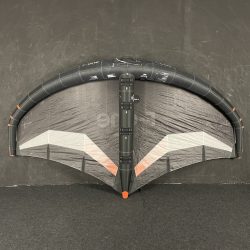 UŻYWANE SKRZYDŁO WINGFOIL F-ONE STRIKE V5 4.5 M2 CZARNE