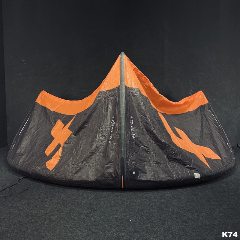 Używany Latawiec kitesurfingowy F-ONE Bandit XVI CZARNY 11m2