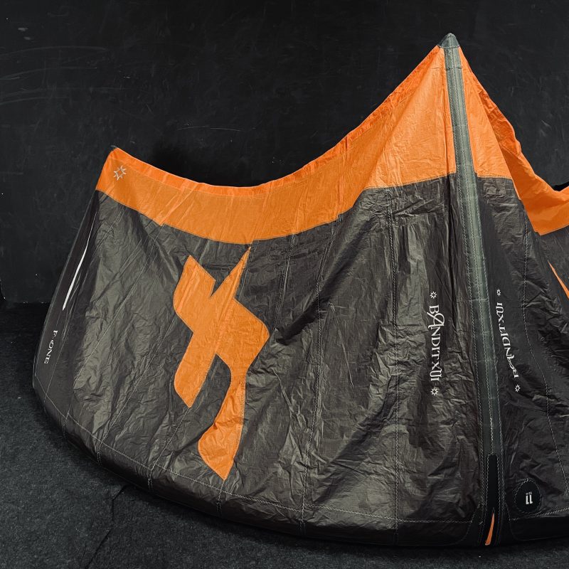 Używany Latawiec kitesurfingowy F-ONE Bandit XVI CZARNY 11m2