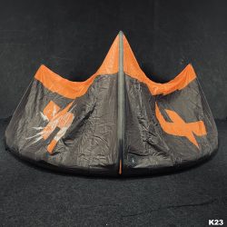 Używany Latawiec kitesurfingowy F-ONE Bandit S4 9m Czarny