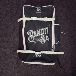 Używany Latawiec kitesurfingowy F-ONE Bandit S4 9m Czarny