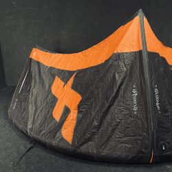 Używany Latawiec kitesurfingowy F-ONE Bandit XVI 9m Czarny