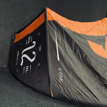 Używany Latawiec kitesurfingowy F-ONE Bandit XVI Czarny 12m2