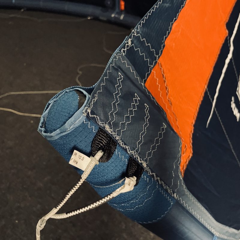 Używany Latawiec kitesurfingowy F-ONE Trigger 10m - Granatowy