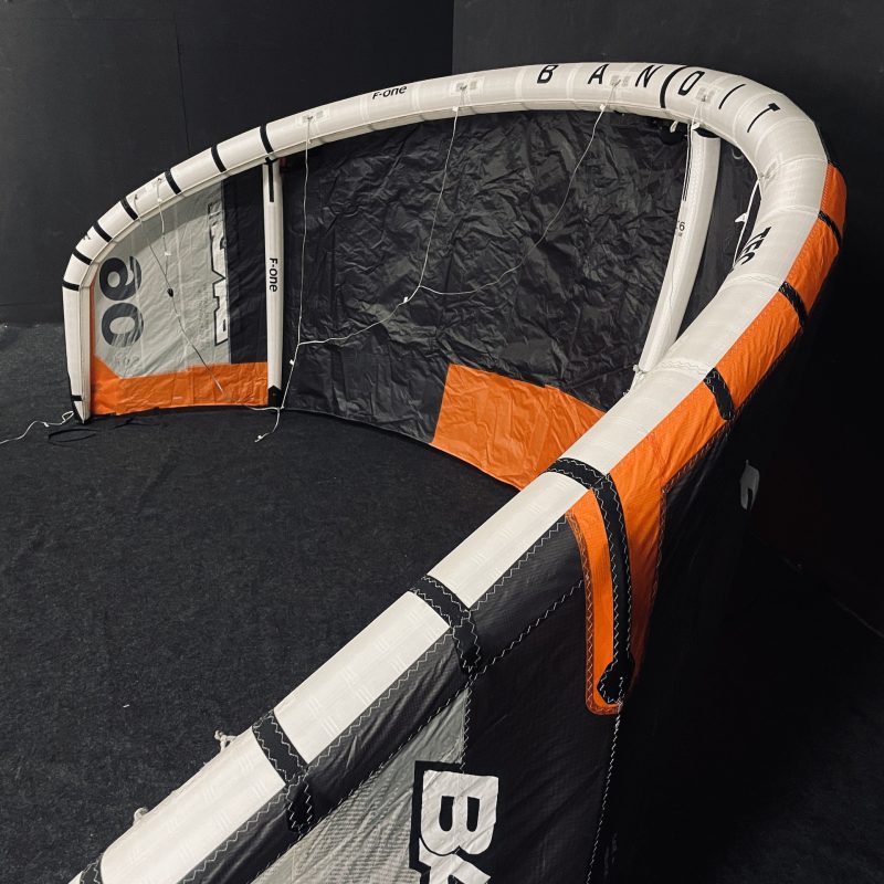 UŻYWANY LATAWIEC KITESURFINGOWY F-ONE BANDIT 17 TEC WHITE/ ONYX