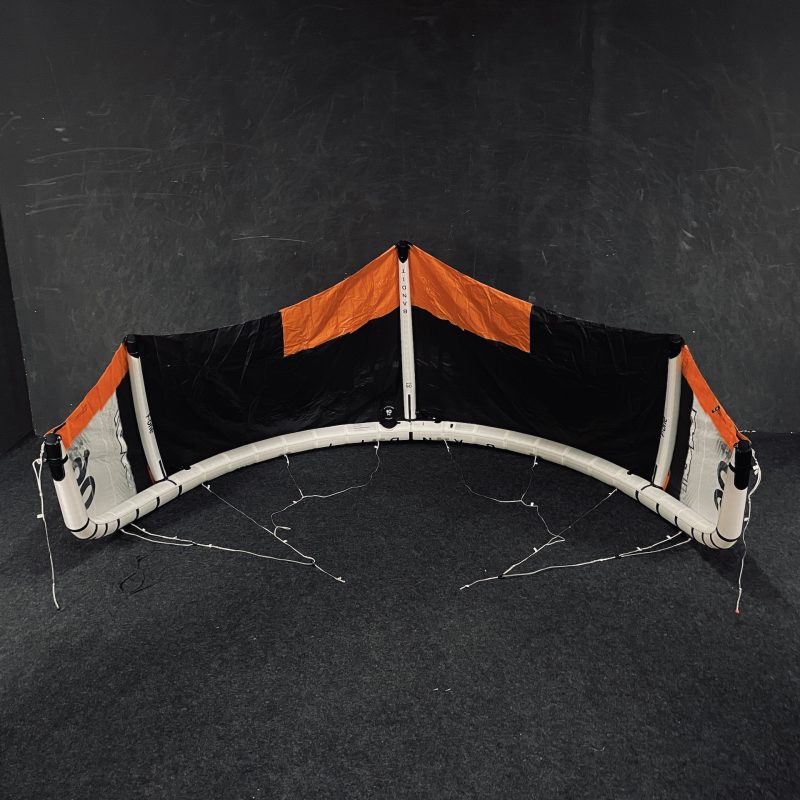 UŻYWANY LATAWIEC KITESURFINGOWY F-ONE BANDIT 17 TEC WHITE/ ONYX