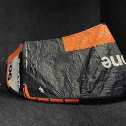 UŻYWANY LATAWIEC KITESURFINGOWY F-ONE BANDIT 17 TEC 6M2 WHITE/ ONYX