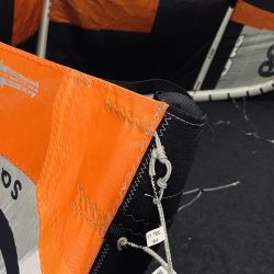 UŻYWANY LATAWIEC KITESURFINGOWY F-ONE BANDIT 17 TEC 9M2 WHITE/ ONYX