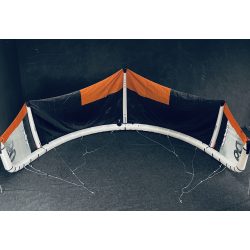 UŻYWANY LATAWIEC KITESURFINGOWY F-ONE BANDIT 17 TEC 9M2 WHITE/ ONYX