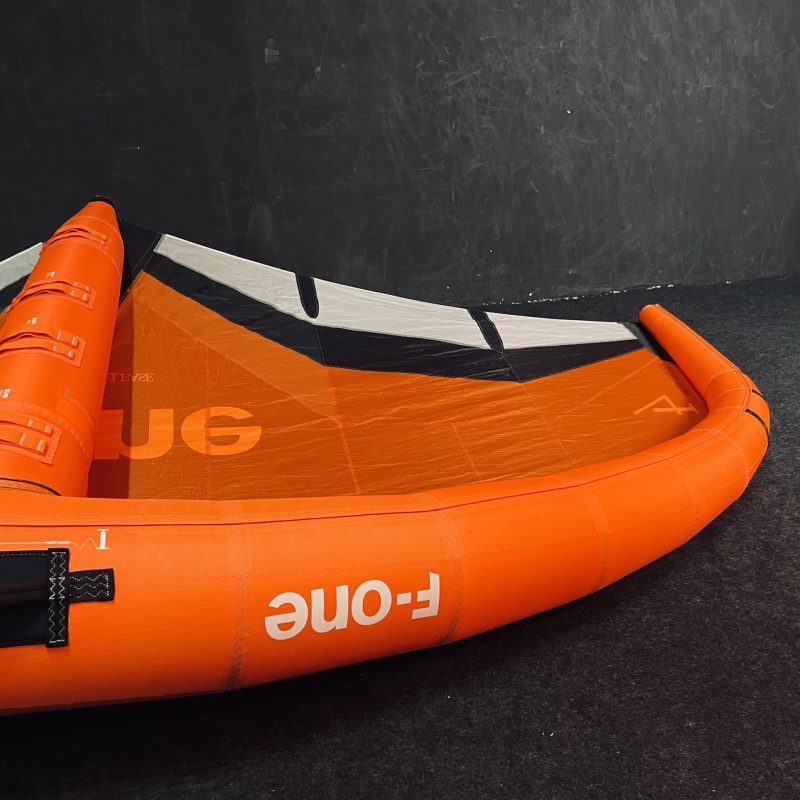 UŻYWANE SKRZYDŁO WINGFOIL F-ONE SWING V5 4.0 m2 CZERWONE