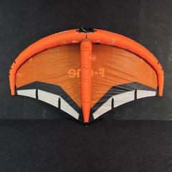 UŻYWANE SKRZYDŁO WINGFOIL F-ONE SWING V5 4.0 m2 CZERWONE