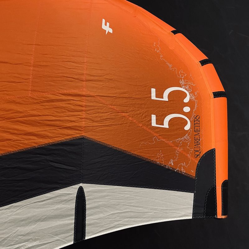 UŻYWANE SKRZYDŁO WINGFOIL F-ONE SWING V5 5.5 m2 CZERWONE