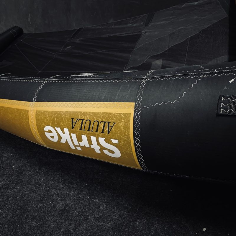 UŻYWANE SKRZYDŁO WINGFOIL F-ONE STRIKE V5 ALUULA 4m2 CZARNE