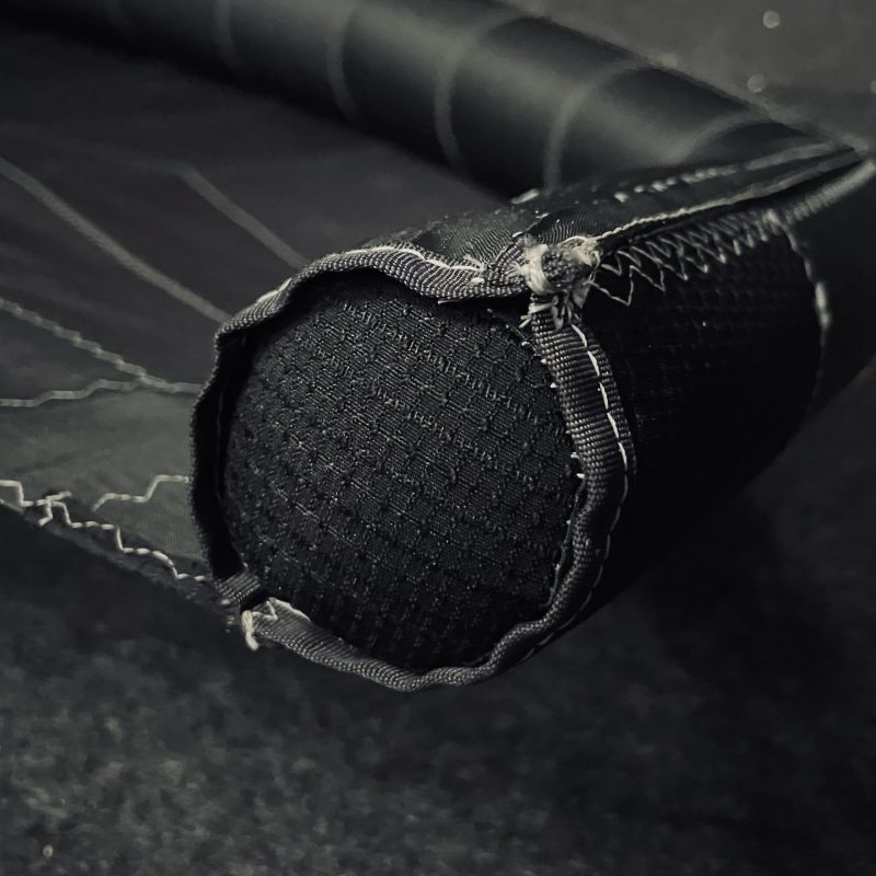 UŻYWANE SKRZYDŁO WINGFOIL F-ONE STRIKE V5 ALUULA 4m2 CZARNE