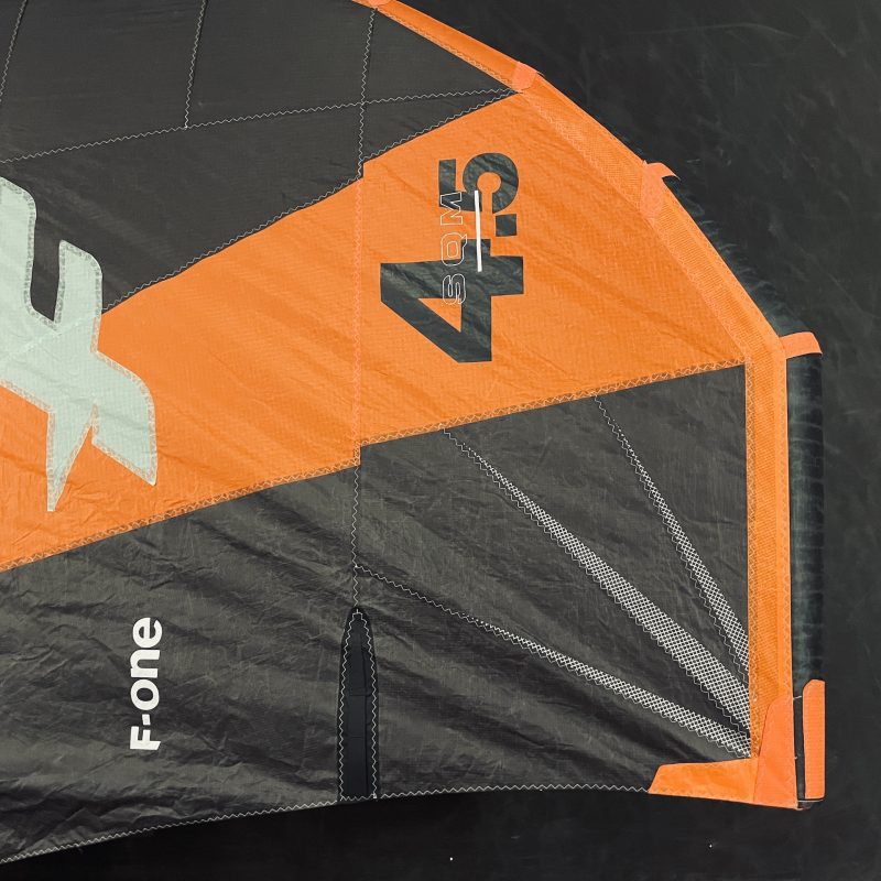 Używane Skrzydło wingfoil F-ONE Strike V4 4.5 m2 Czarne