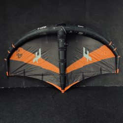 Używane Skrzydło wingfoil F-ONE Strike V4 4.5 m2 Czarne