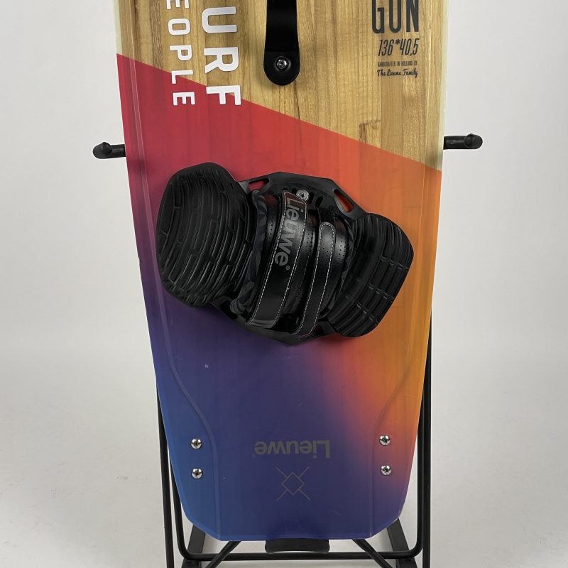 Używana Deska do kitesurfingu LIEUWE 136CM Shotgun Barwna